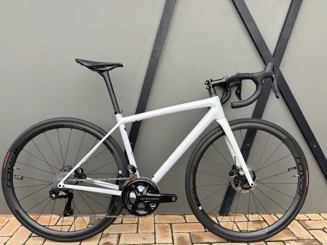Specialized Aethos S-Works TAM 52 ( NF emitir ) 