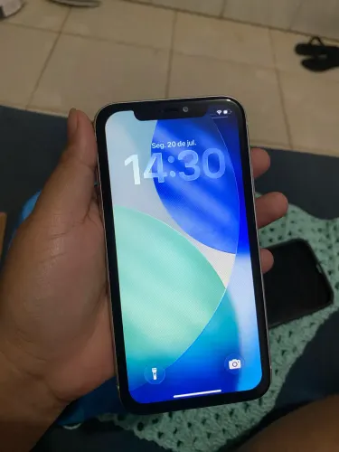 iPhone 11