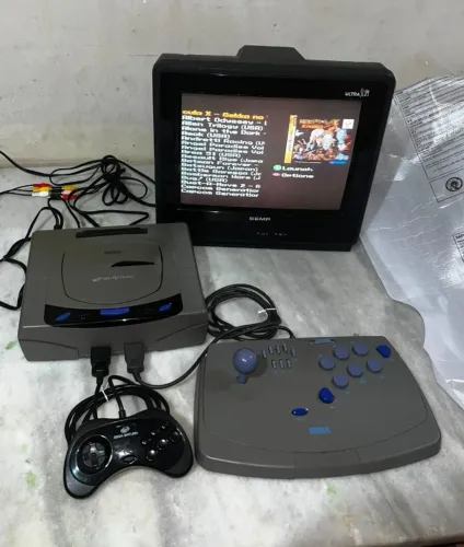 Sega Saturn c/ Placa Fenrir, controle Original, Controle Arcade + 120 Jogos
