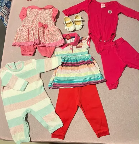 Lote de Roupa de bebê