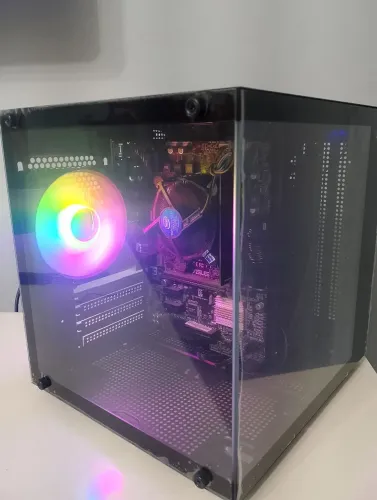 PC Computador I3 7100 3.90 GHz 8 GB DDR4 SSD 250 GB