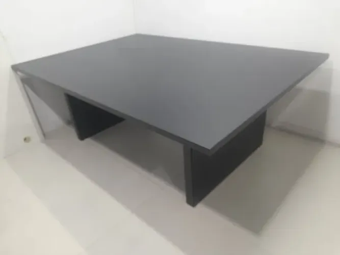 Mesa de reunião até 8 lugares
