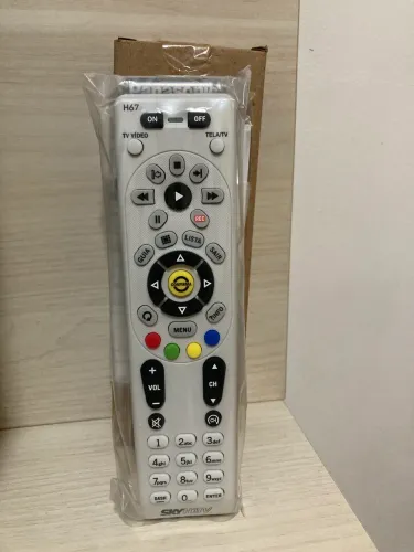 Controle Remoto SKY HDTV H67 - Novo / Na Embalagem (Com Pilhas)