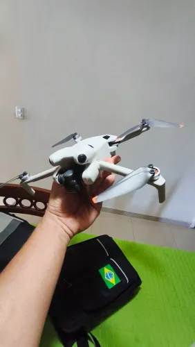 DJI Mini 4 Pro - controle RC2 Novíssimo