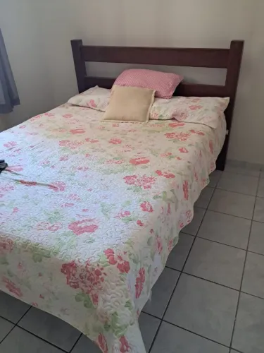 Cama Casal padrão madeira de lei