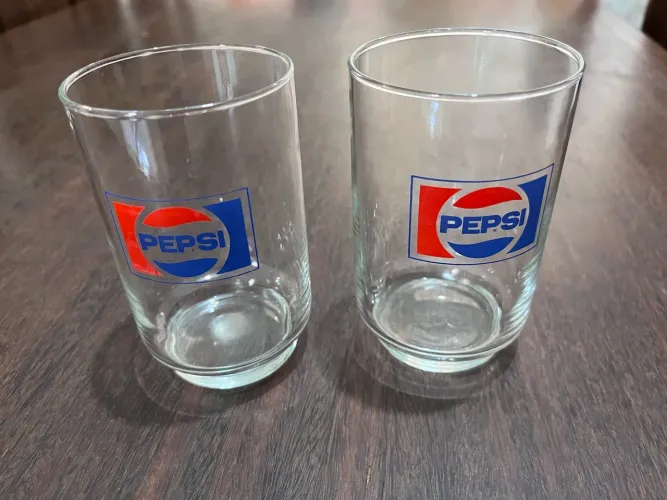 2 copos colecionáveis Pepsi Anos 80
