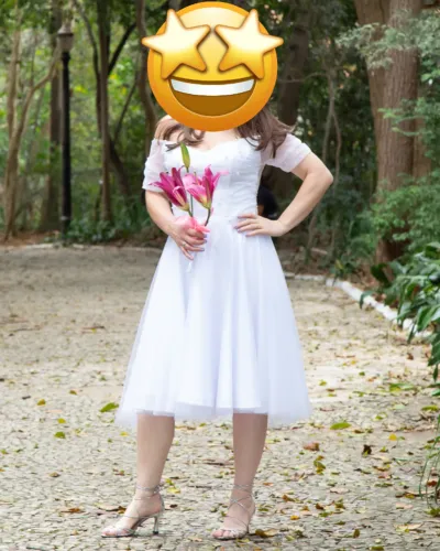Vestido de Noiva Elegante em Tule com Pérolas ? Leve, Sofisticado e Atemporal