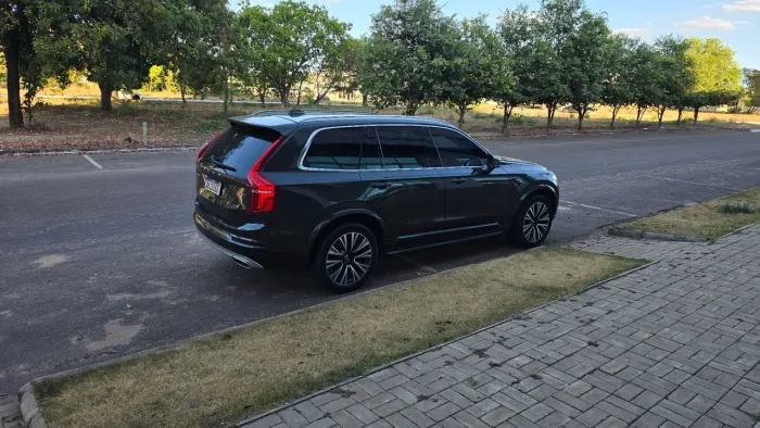 Volvo XC 90 T-6 Momentum 2.0 320cv 5P 2020