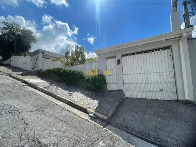 Casa em Vila Riman - Arujá, SP