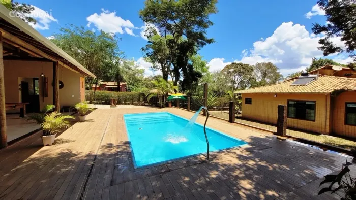 Casa de Condomínio com 3 quartos à venda em Brumadinho