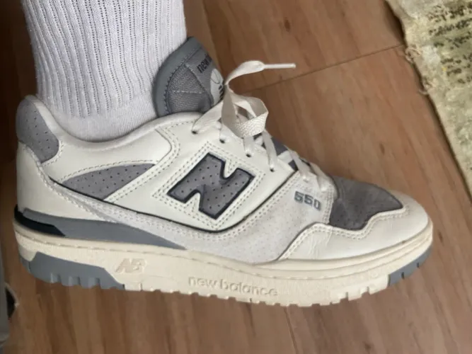Tênis new balance 550