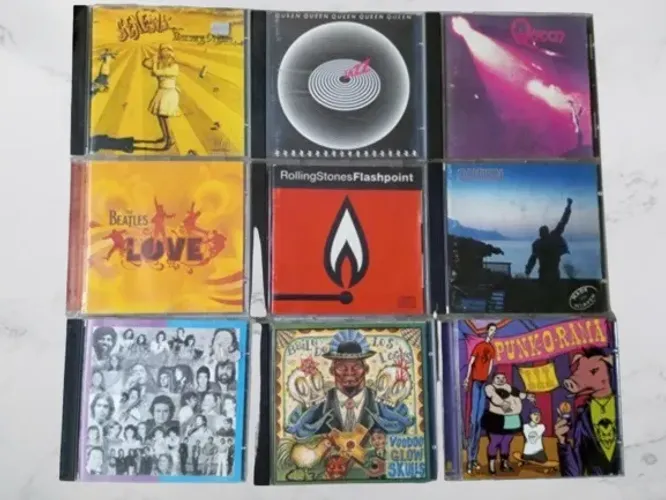 lote de CDS diversos: beatles. stones, legião, rappa, queen, genesis, ira, planet hemp etc