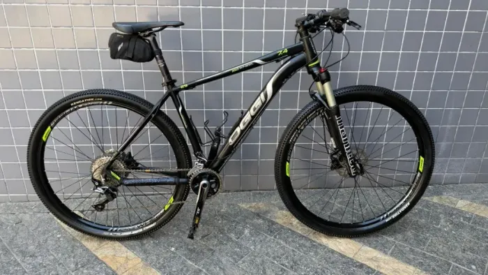 Bike OGGI 7.4 Big Wheel baixíssimo uso com nota fiscal