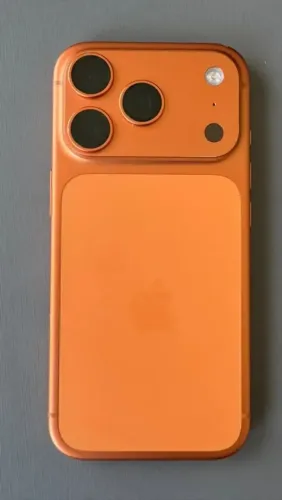 iPhone 17 Pro 256gb (usado) Bateria 100% Trinco Na Tela<br>