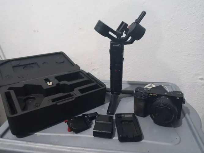 Câmera Sony A6000 + Gimbal