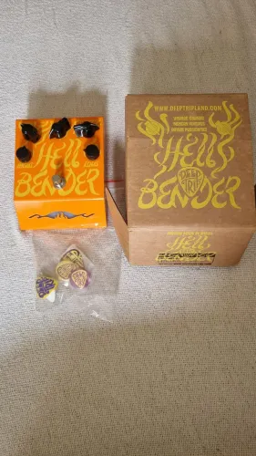 Pedal Deep Trip Hellbender Fuzz