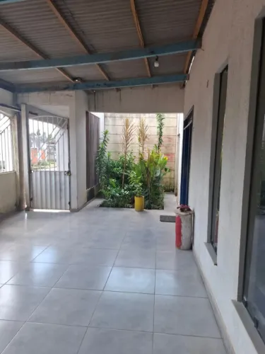 VENDO CASA MONTANHÊS 3 QUARTOS