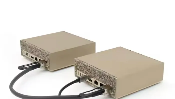 Mini PC NVIDIA DGX Spark GB10 Grace Blackwell 128 GB RAM / SSD 4 TB ? Dourado
