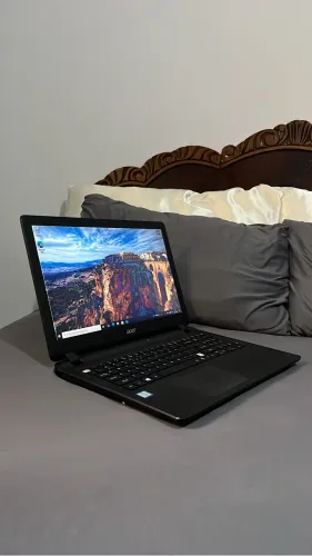 Notebook Acer Aspire ES1-572