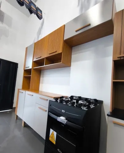 Armário de cozinha entrega e montagem grátis
