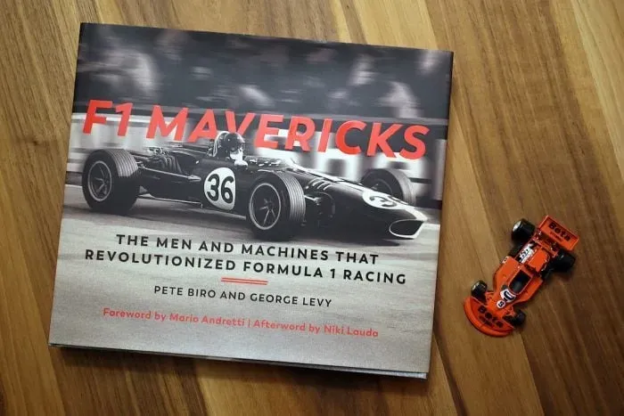 Livro F1 Mavericks FOTOGRAFIA FÓRMULA 1 Importado - Livro de Fotos em Inglês 