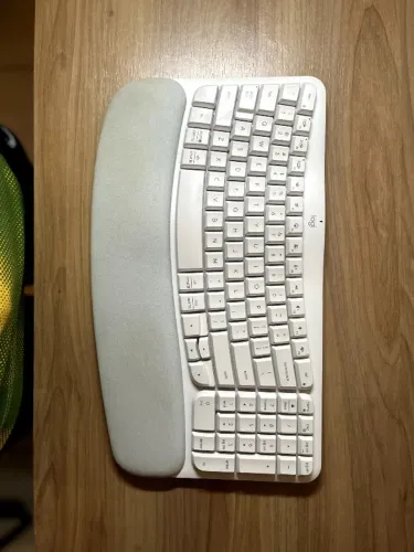 Teclado Ergonômico Sem Fio Logitech Wave Keys