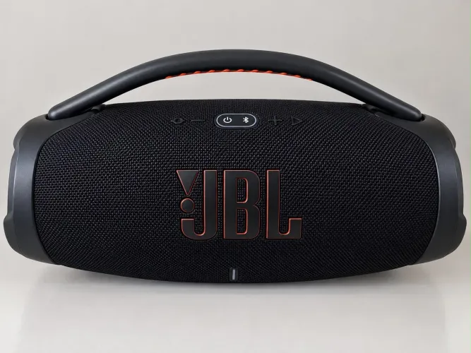 JBL bombox 3