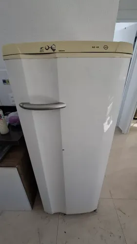 Vendo geladeira Consul RE 28.