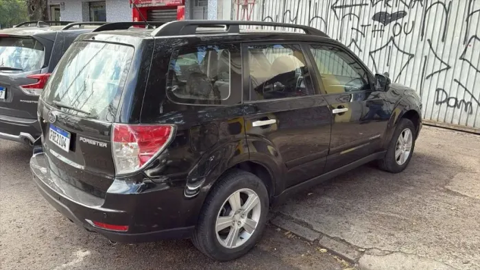 Subaru Forester 2.0/2.0 S 4X4 Aut. 2011