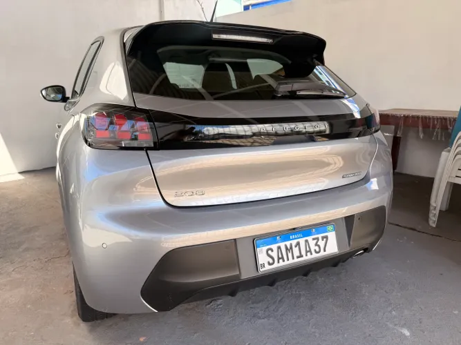 Peugeot 208 Griffe 1.0 Tubo Flex 5P Aut. 2024