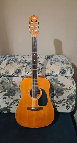 Violão Taylor Nylon Eletrico com captação Fishman 