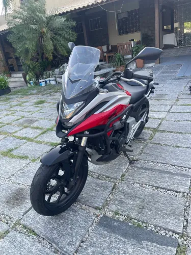 NC 750 ÚNICO DONO