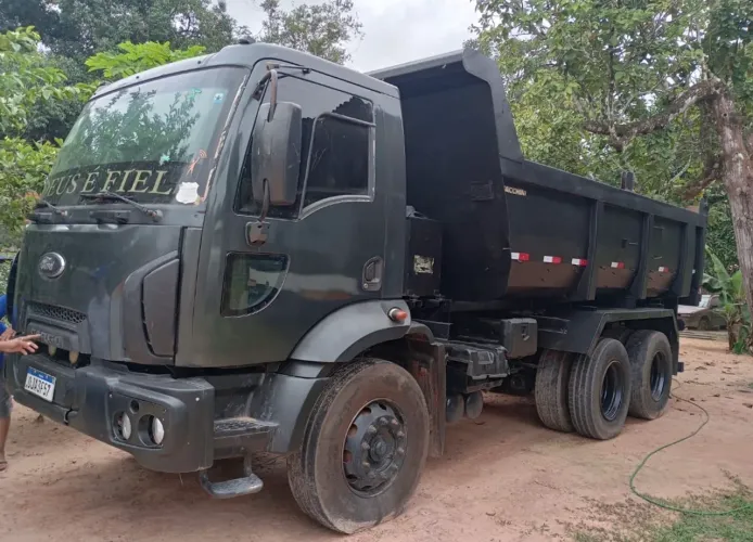 Caçamba Traçada 3132
