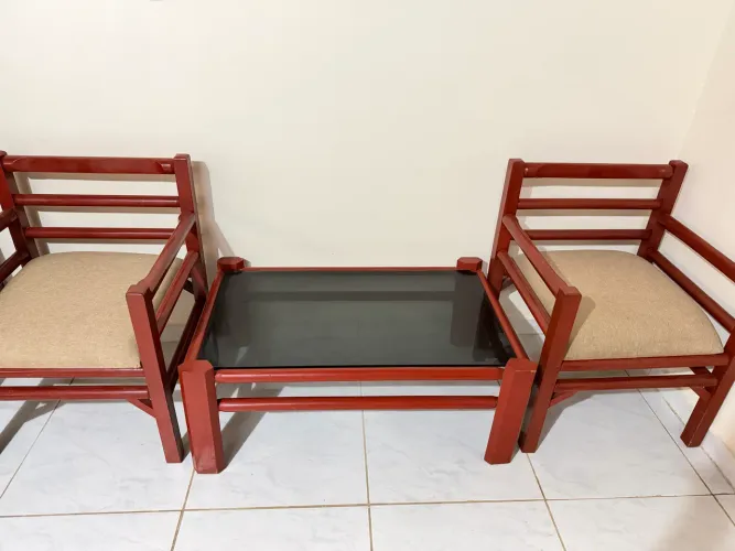 Vendo conjunto de cadeiras pra área