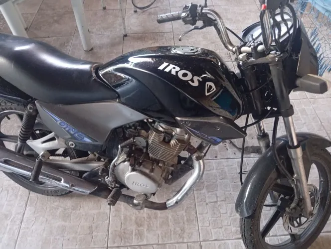 Vende.se uma moto iros 2011 emplacada 26