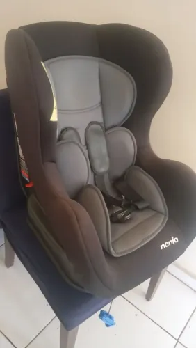 vendo cadeira veicular de criança em ótimo estado.