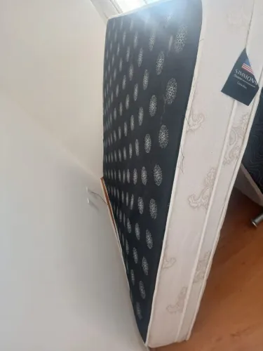 Cama Box Casal Conservada