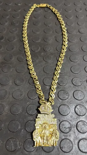 Corrente de moeda antiga