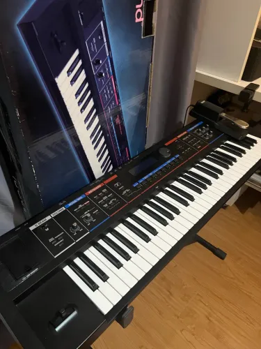 Teclado Roland Juno Di 
