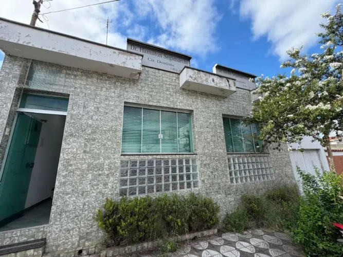 Ponto Comercial para Venda em Sorocaba, Vila Santana, 2 banheiros, 3 vagas