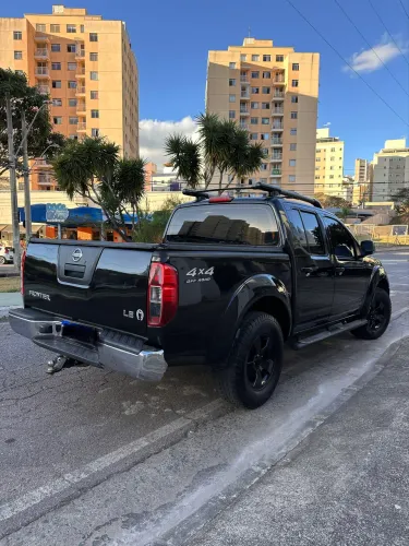 Nissan Frontier LE CD 4X4 2.5 TB Diesel Mec. 2009
