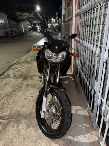 Vendo ou troco tenere 250
