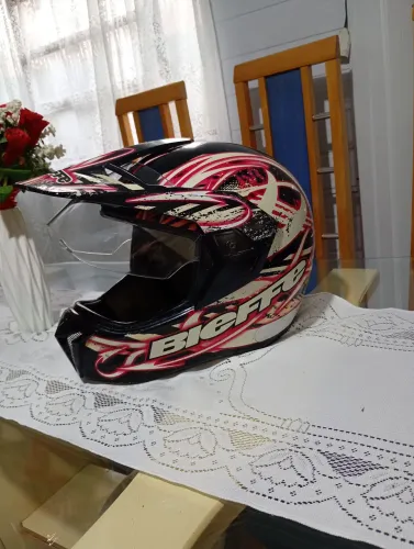 Capacete bieffe