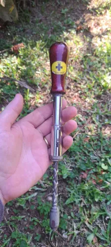 Antiga Parafusadeira manual alemã Marca Black Cross 