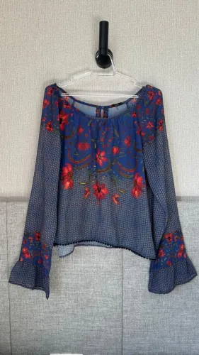 Blusa Estampada Cantão Manga Longa - Pouco uso, perfeito estado