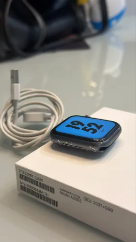 nike apple watch serie 4 42mm