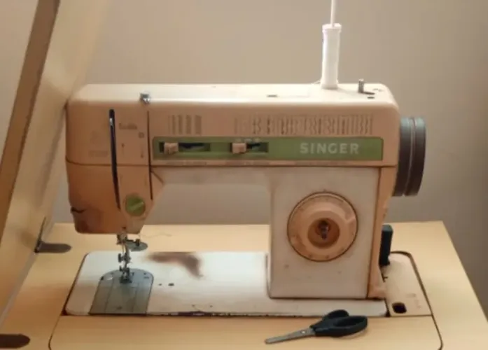 Maquina de costura Singer Facilita