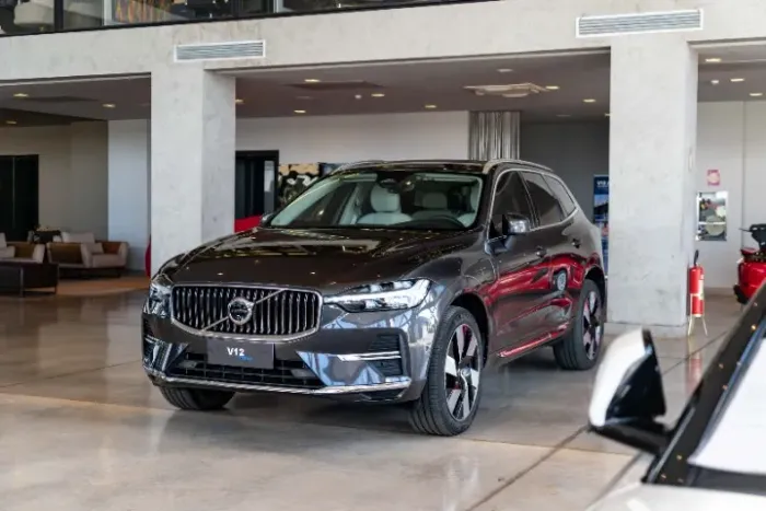 Volvo XC-60 T-8 Ultimate 2.0 AWD (híbrido) 2024