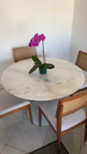 Base saarinen tulipa + tampo redondo 120cm espirito santo