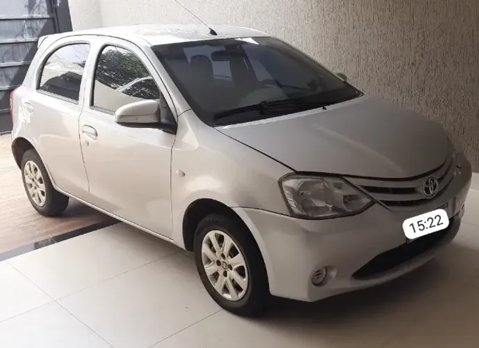 Toyota Etios X 1.3 Flex 16V 5P Mec. 2016